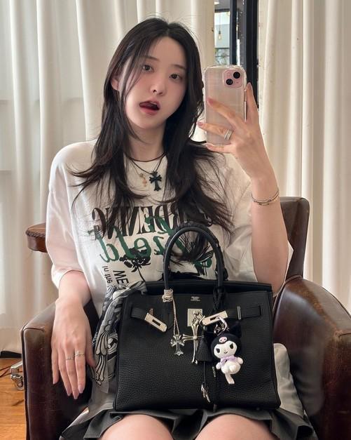 韩国美女朴妮,时尚与美貌并存的璀璨明星