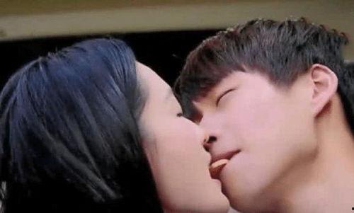 魏大勋吻戏床戏,床戏吻戏交织的浪漫爱情故事