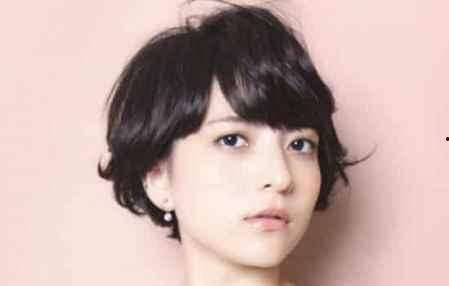 韩国女星短发烫发,韩国女星演绎时尚新潮流