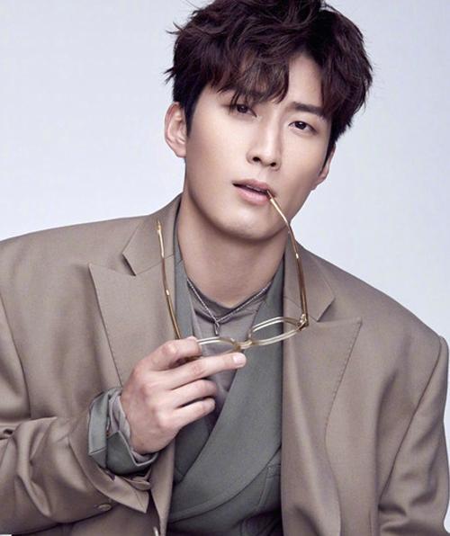 韩国人帅气,魅力四溢的东方绅士