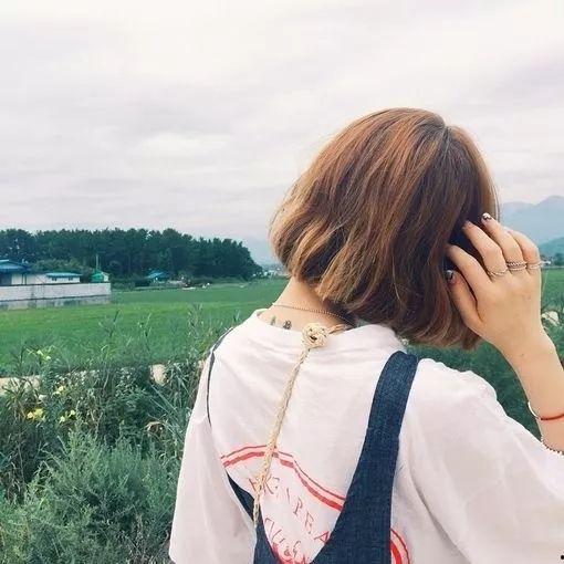 短发女生背影图片大全,时尚与率性的完美融合